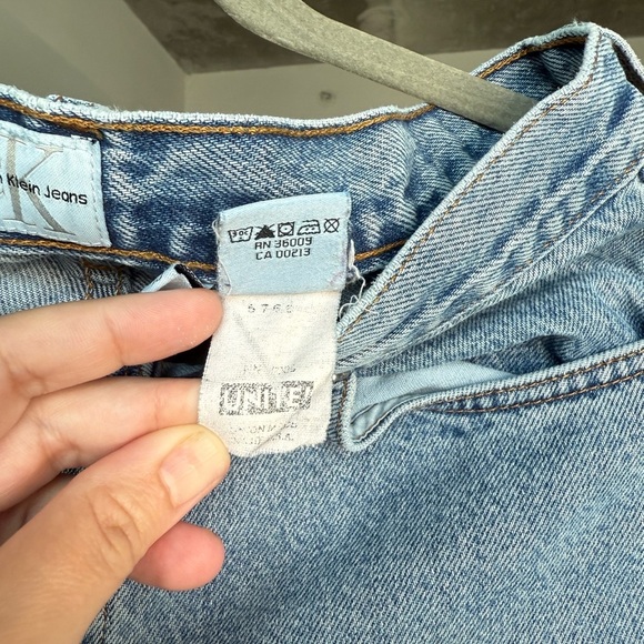 VINTAGE CALVIN KLEIN JEANS 10 90s 100% Cotton Double Stonewash Union Made in USA - Picture 9 of 10